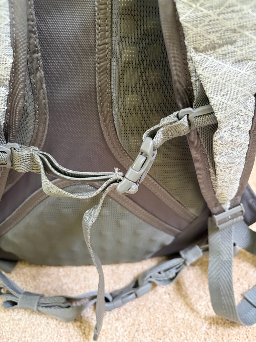 BURTON Backpack – Excellent Condition - Picture 6 of 12